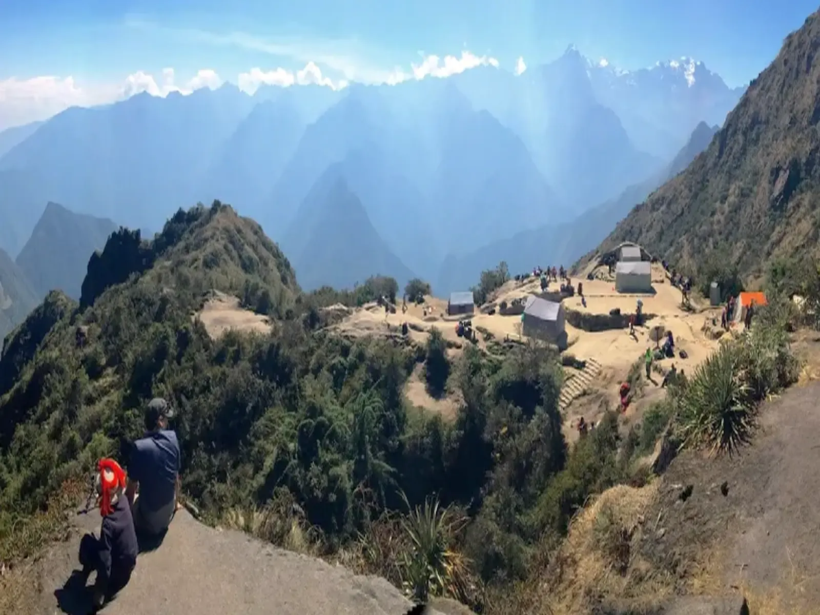 Campamento-de-Phuyupatamarca-Camino-Inca.webp