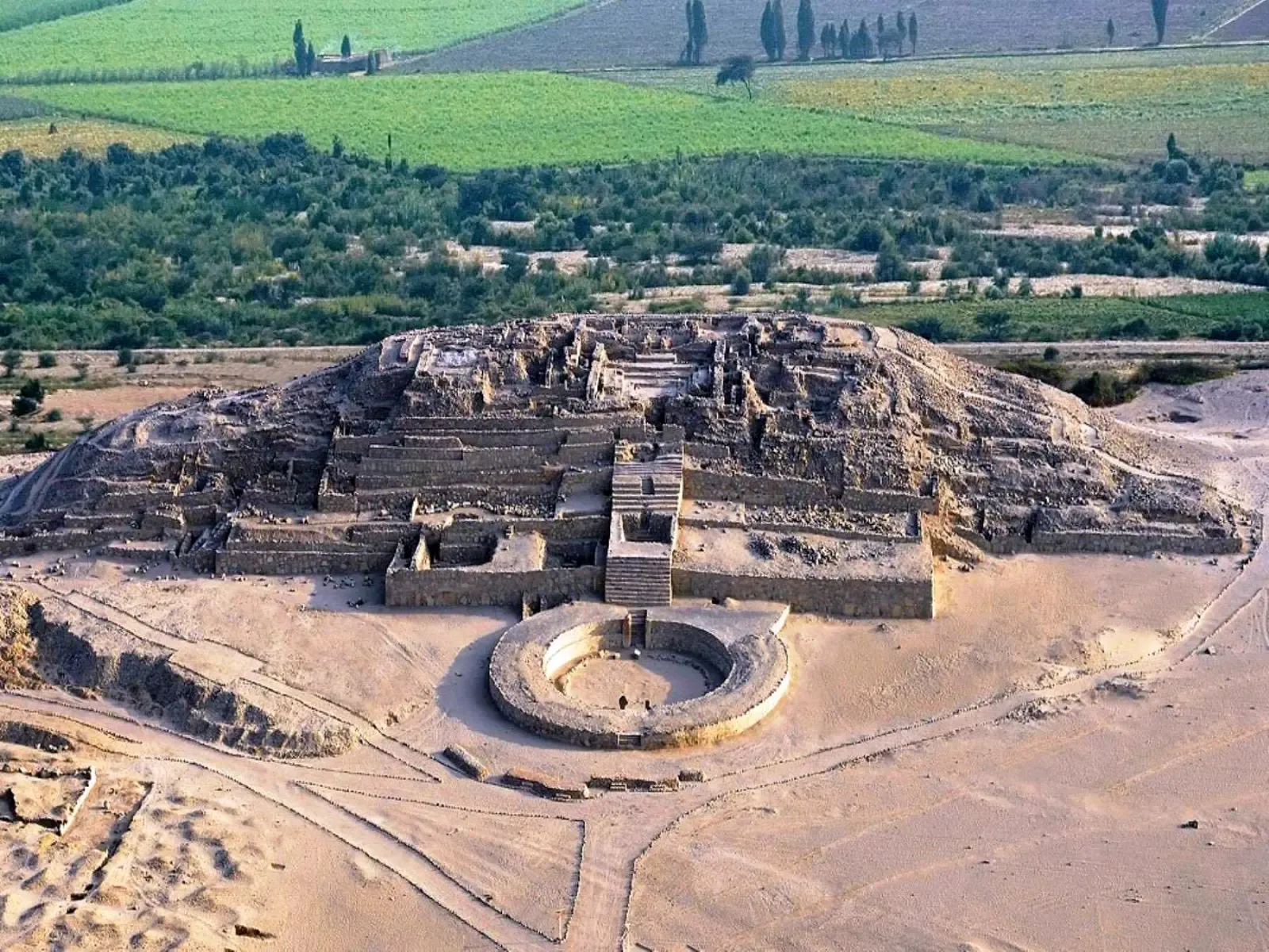Caral-Archaeological-Site-Peru17.webp