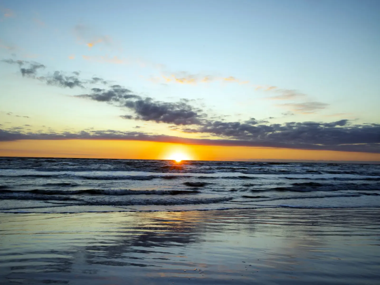 Depositphotos_SunrisePINS-scaled.webp
