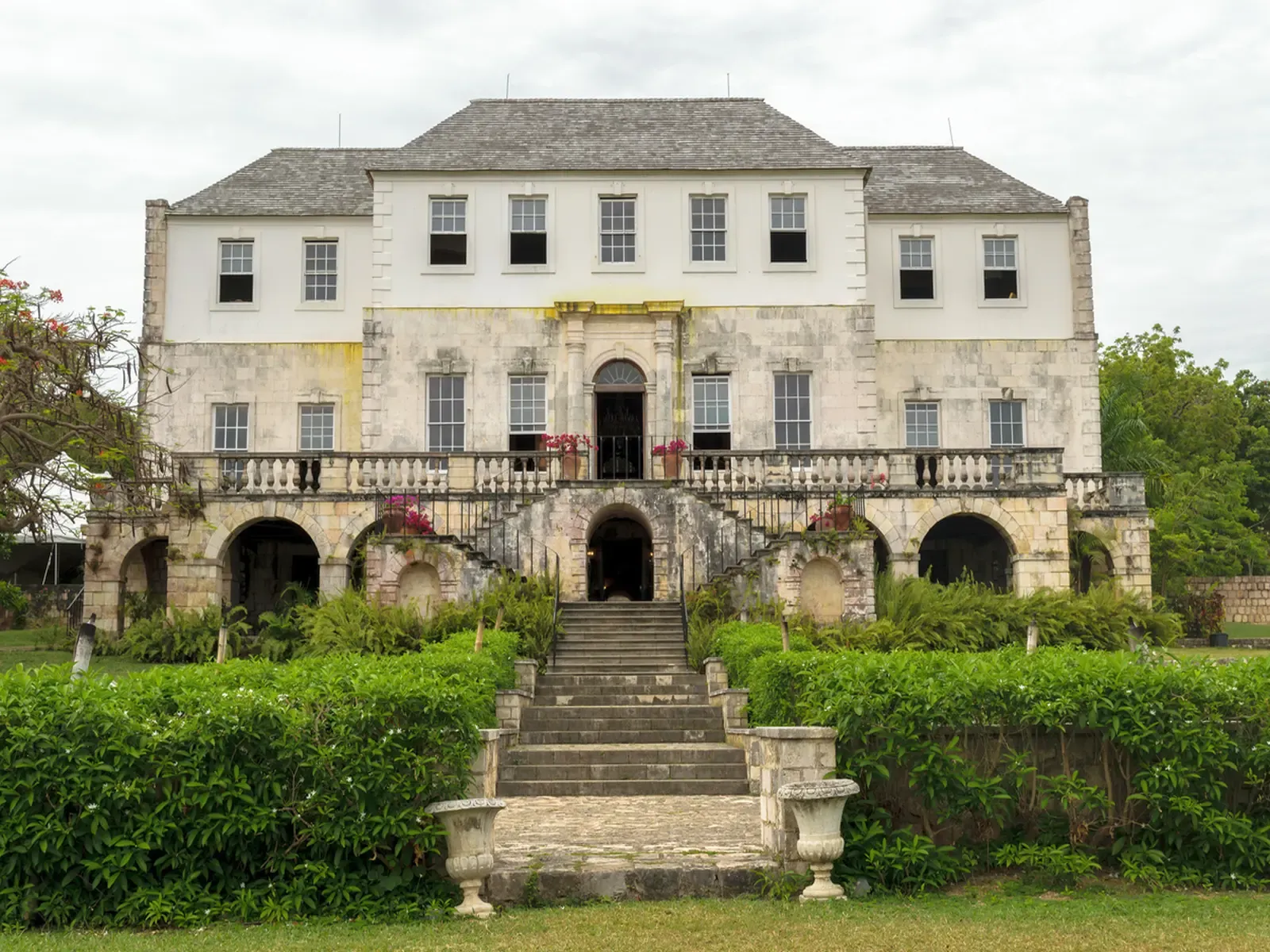 The-tourist-attraction-of-Rose-Hall-Great-House.webp
