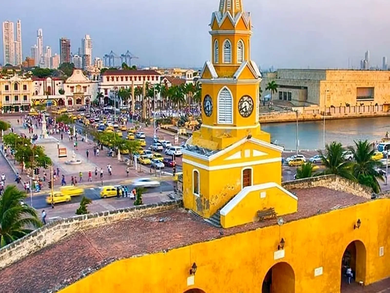Torre-Del-Reloj-Cartagena-6-min.webp