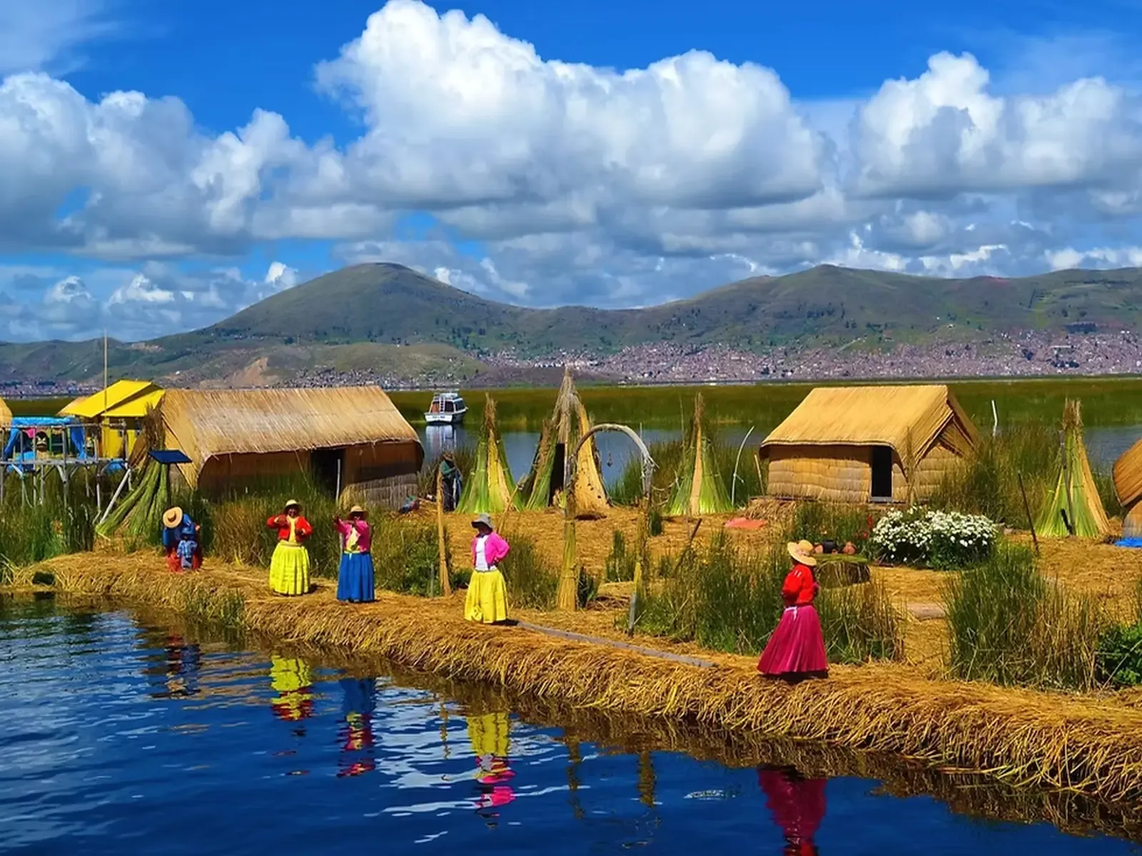 laguna del Titicaca Peru.webp