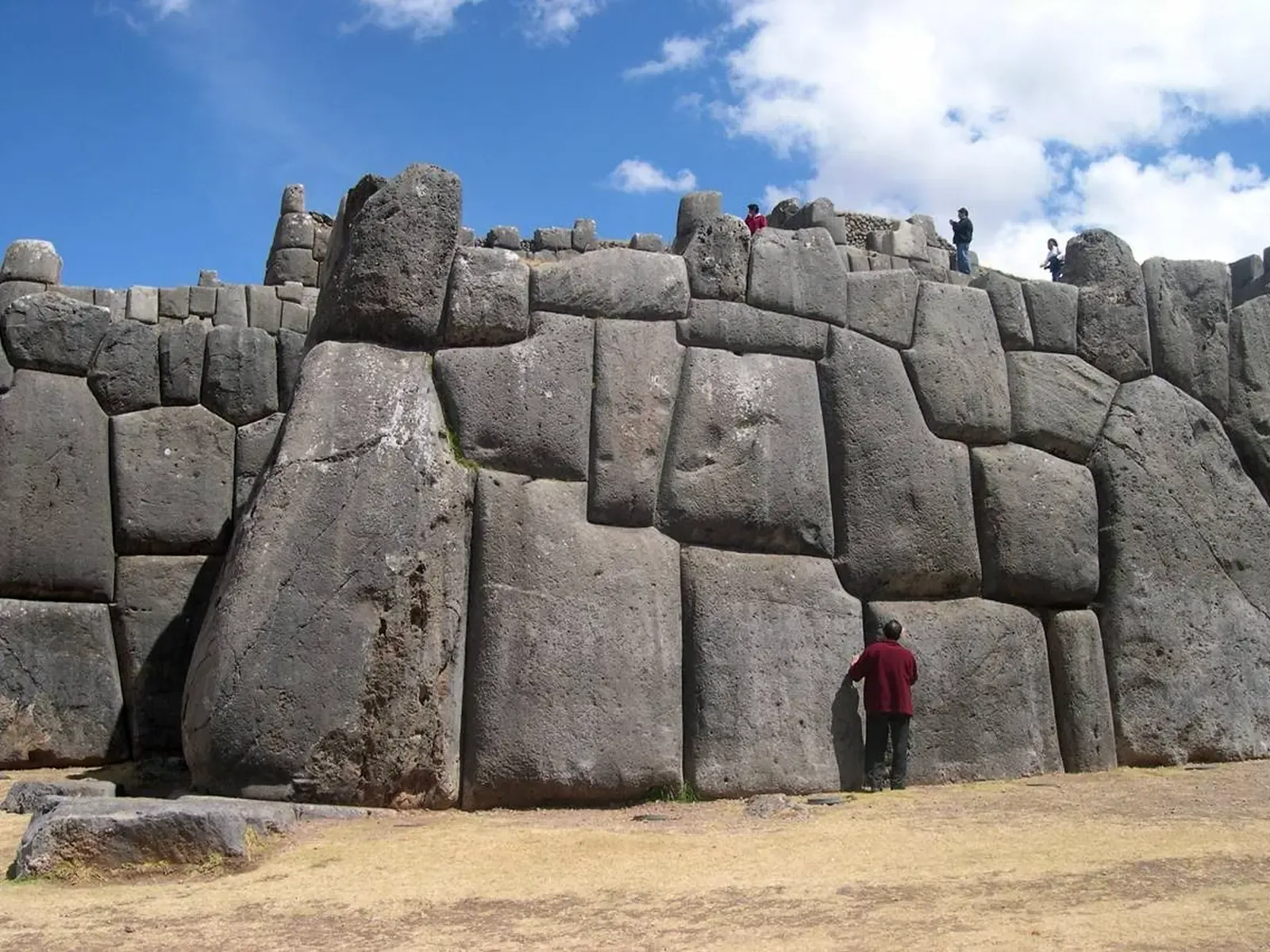 piedra de lo 12 angulos Cusco Perú.webp