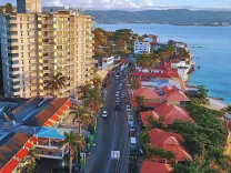 Hip-Strip-Montego-Bay-e1727911790980-1024x873.webp